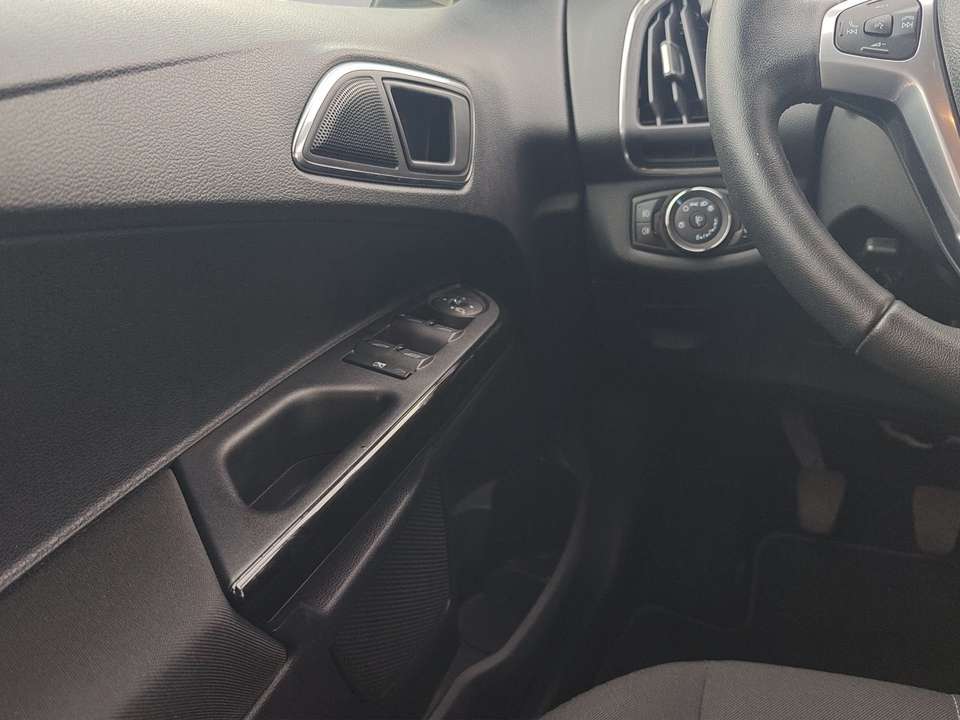 Ford B-Max - Imagem 11