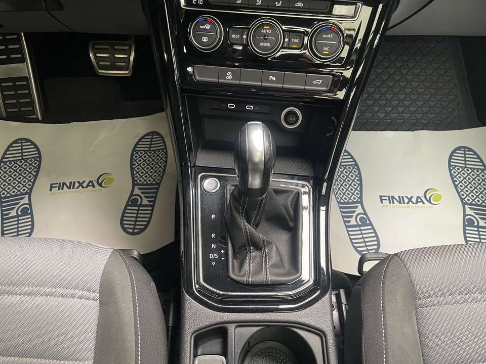 Volkswagen Touran - Imagem 12