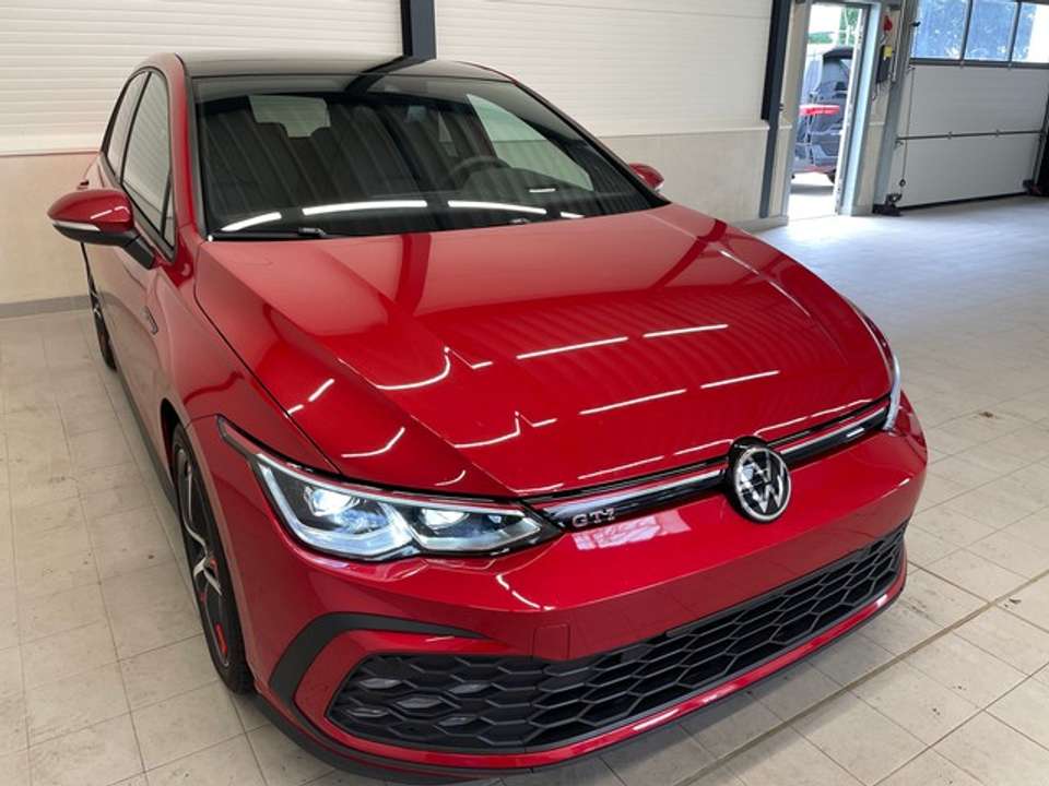Volkswagen Golf - Imagem 3