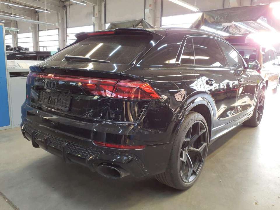 Audi RS Q8 - Imagem 4