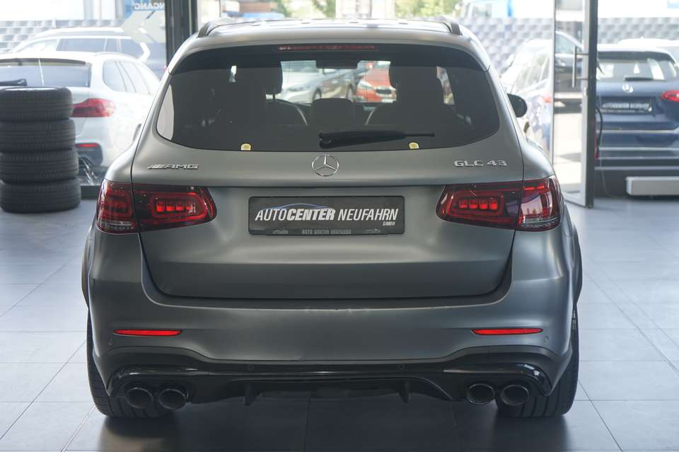 Mercedes-Benz GLC 43 AMG - Imagem 6