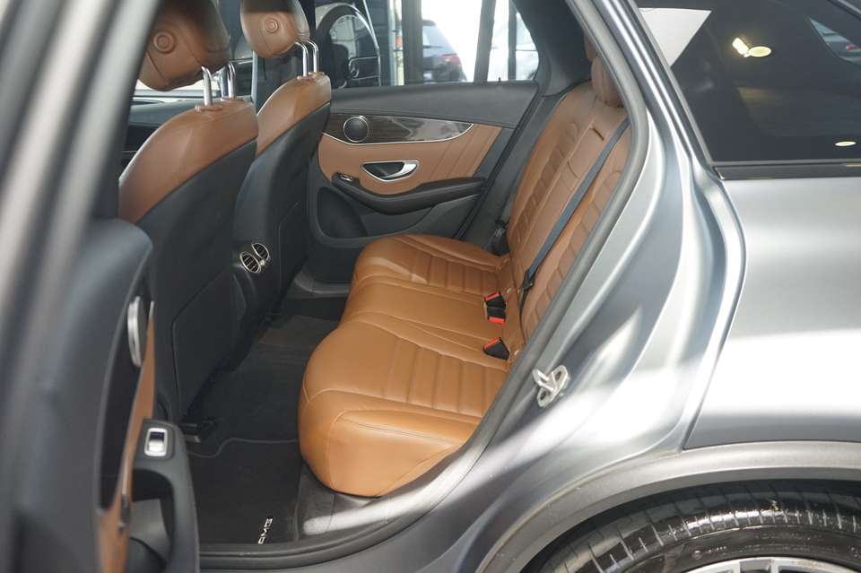 Mercedes-Benz GLC 43 AMG - Imagem 9