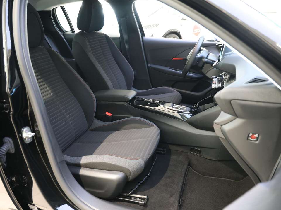 Peugeot e-208 - Imagem 10