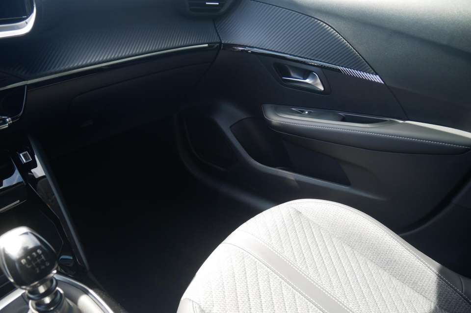 Peugeot 208 - Imagem 15