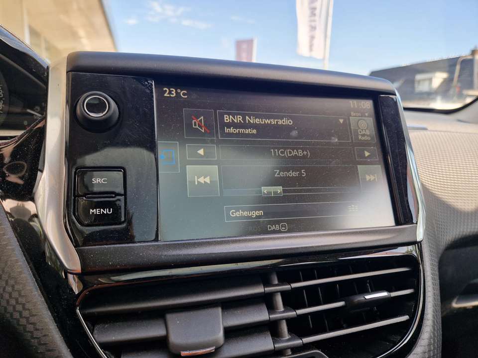 Peugeot 2008 - Imagem 15