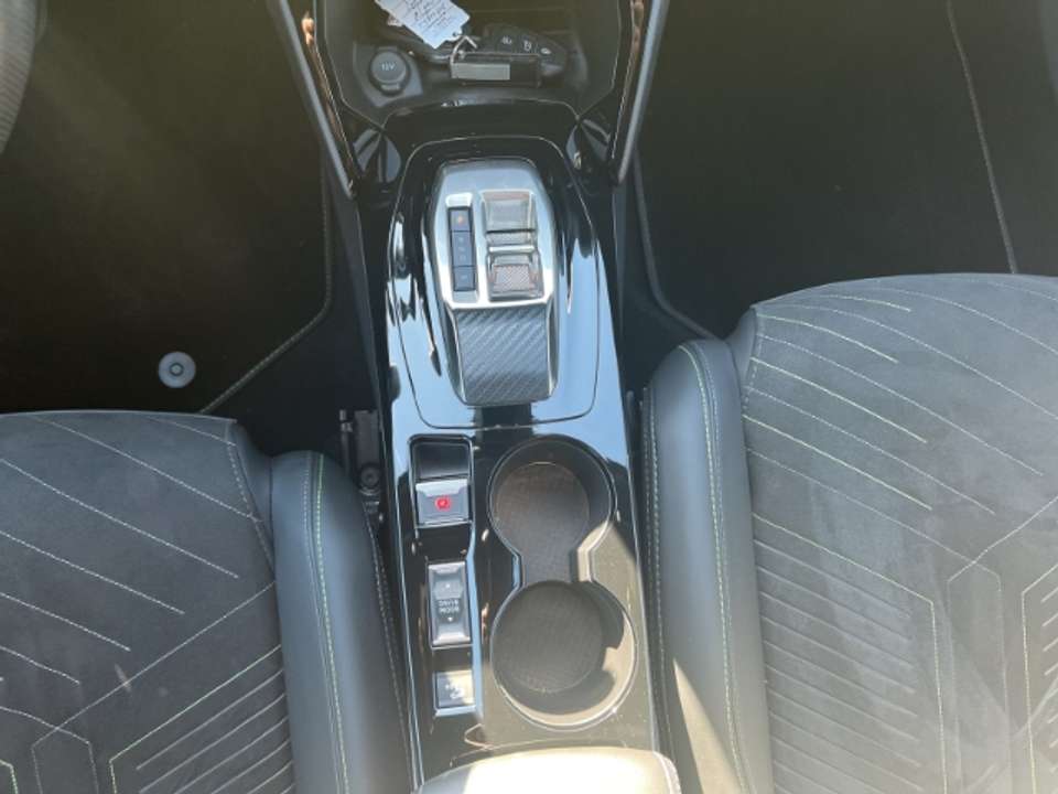 Peugeot 2008 - Imagem 11