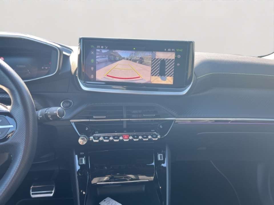 Peugeot 2008 - Imagem 12