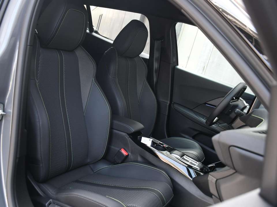 Peugeot e-2008 - Imagem 11