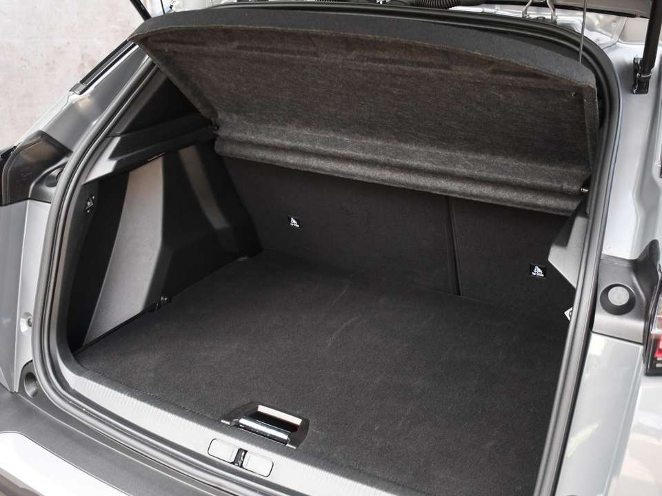 Peugeot e-2008 - Imagem 13