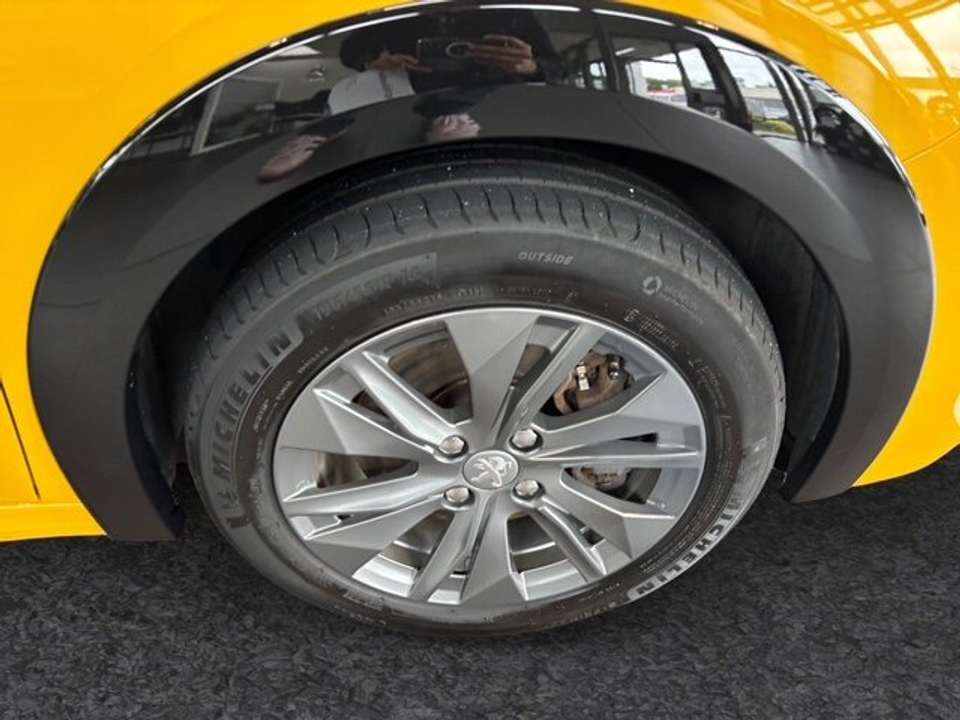 Peugeot e-208 - Imagem 5