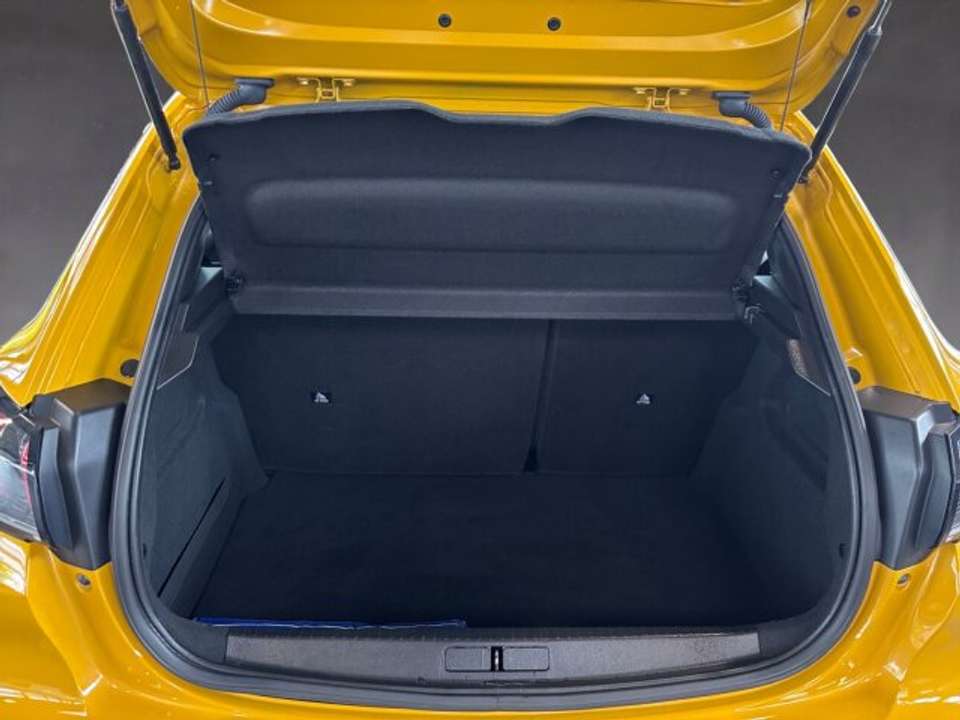 Peugeot e-208 - Imagem 14