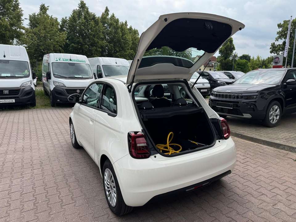 Fiat 500e - Imagem 4