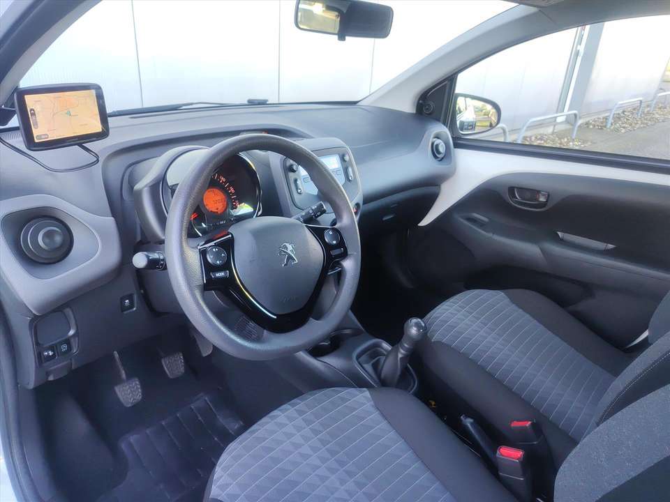 Peugeot 108 - Imagem 9