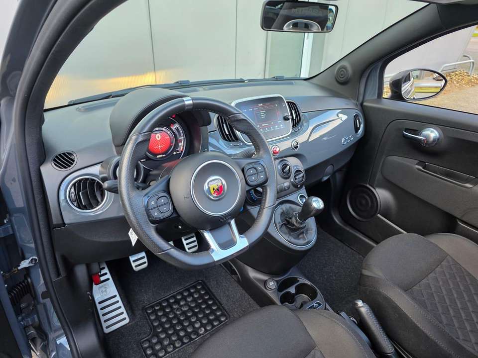 Abarth 595C - Imagem 9