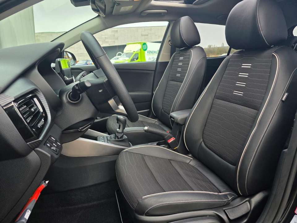 Kia Stonic - Imagem 8