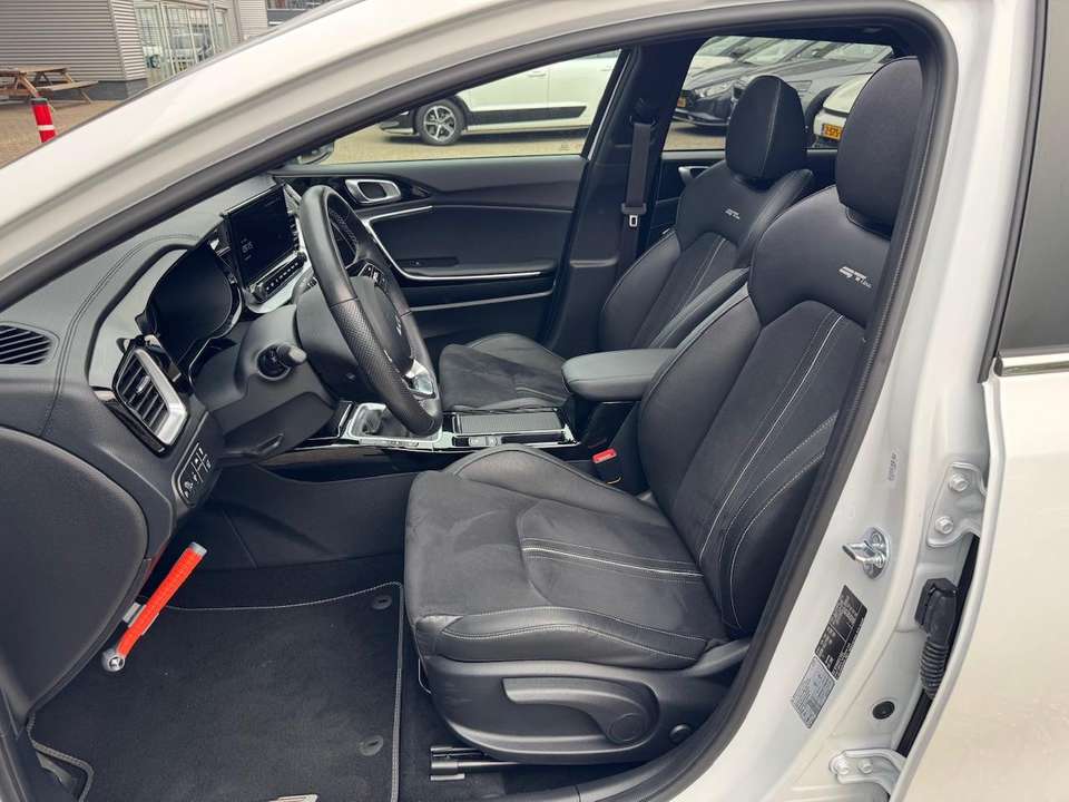 Kia Ceed SW / cee'd SW - Imagem 10