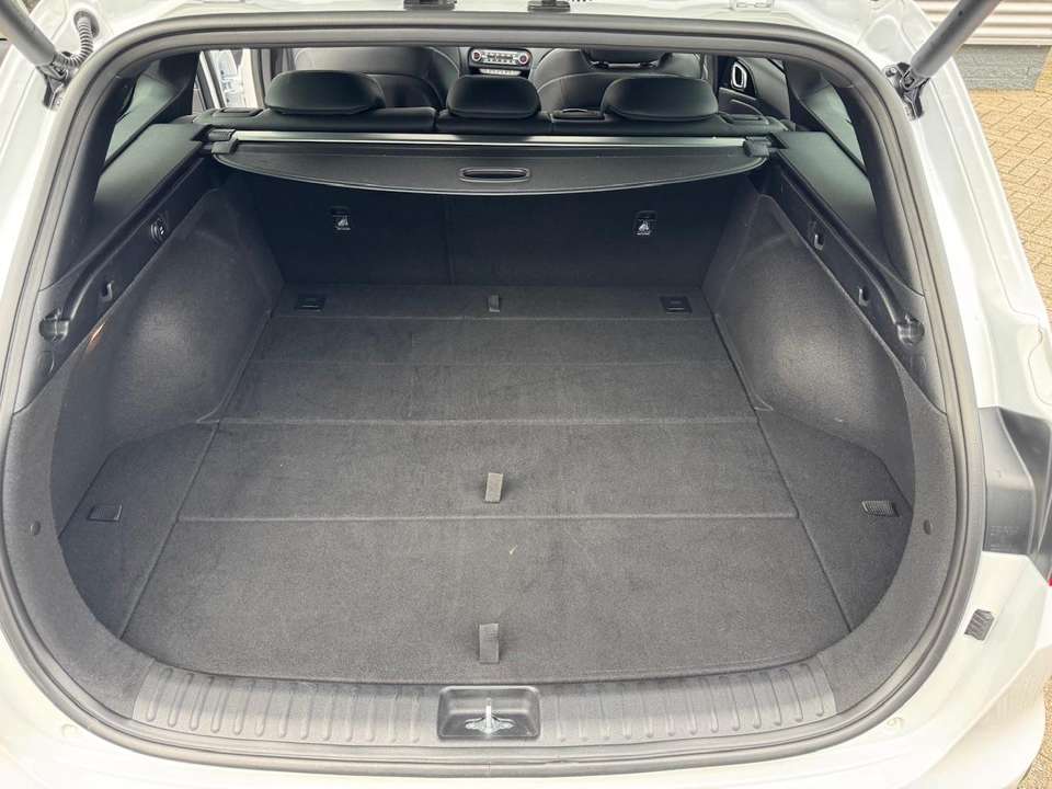 Kia Ceed SW / cee'd SW - Imagem 12