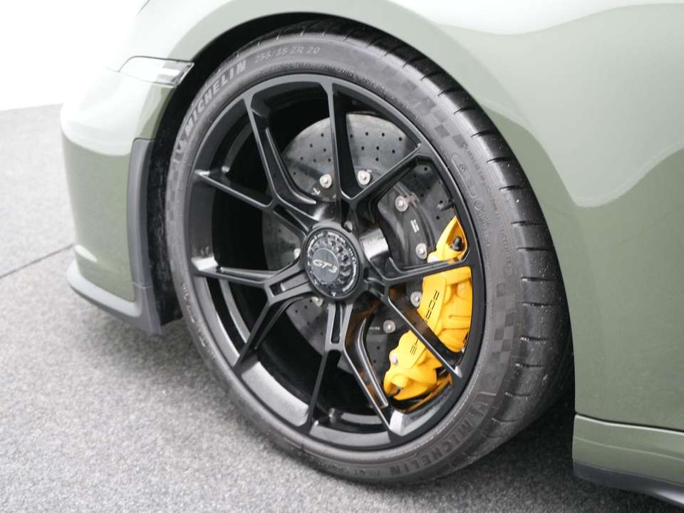 Porsche 992 - Imagem 15