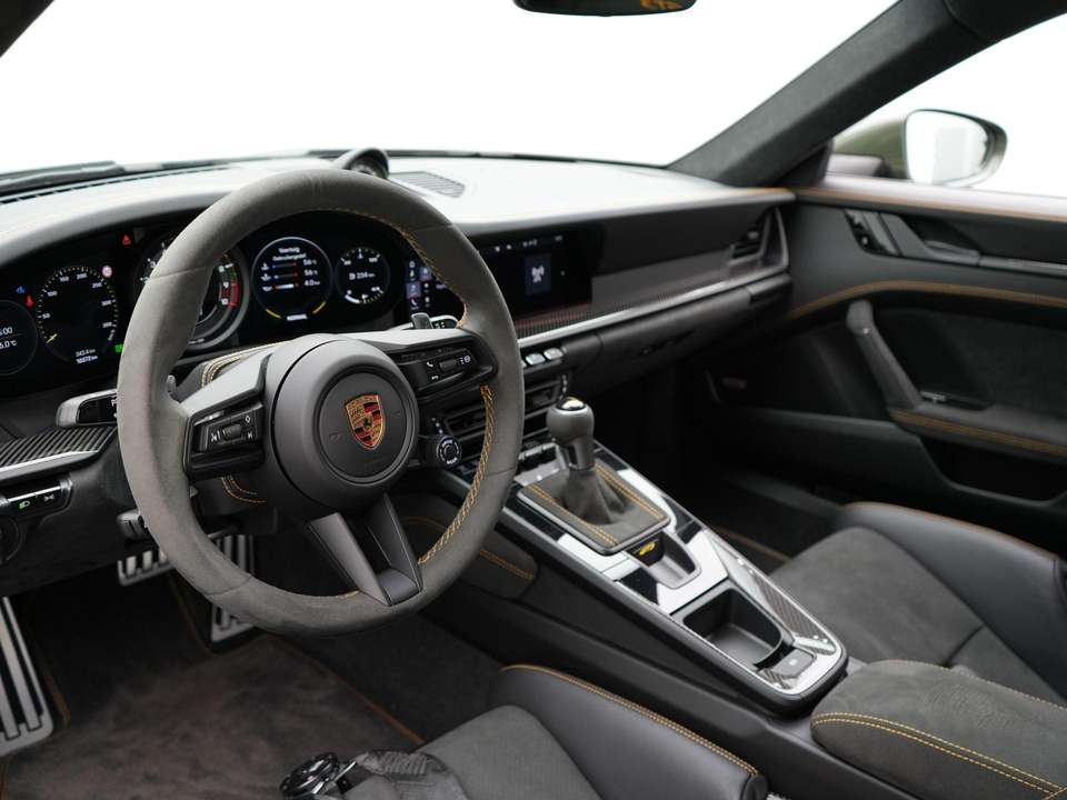 Porsche 992 - Imagem 16