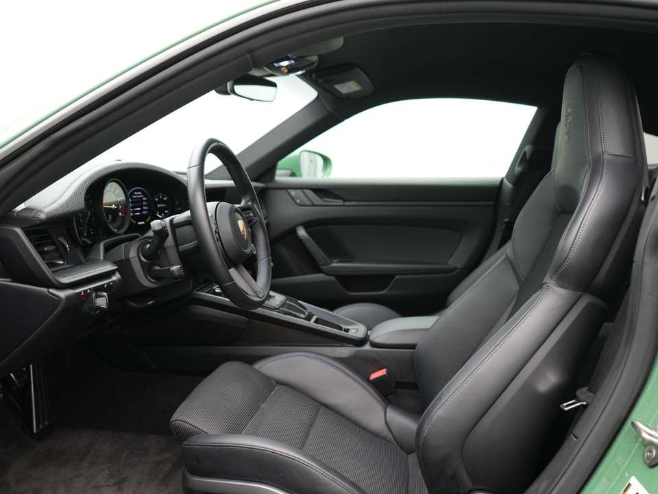 Porsche 992 - Imagem 18