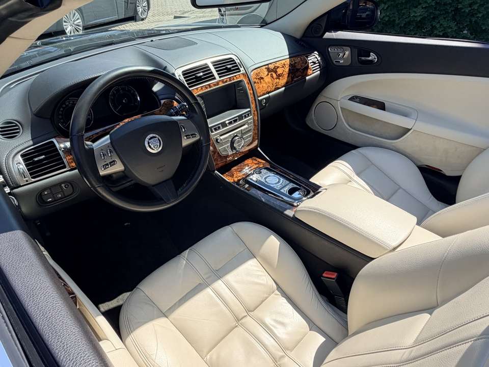 Jaguar XK - Imagem 3
