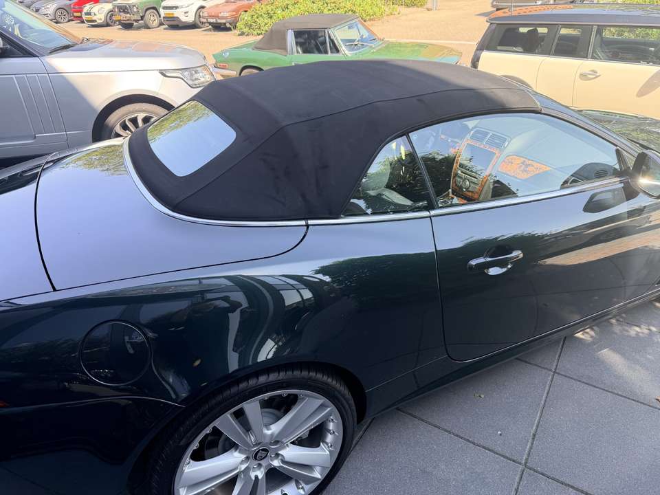 Jaguar XK - Imagem 11