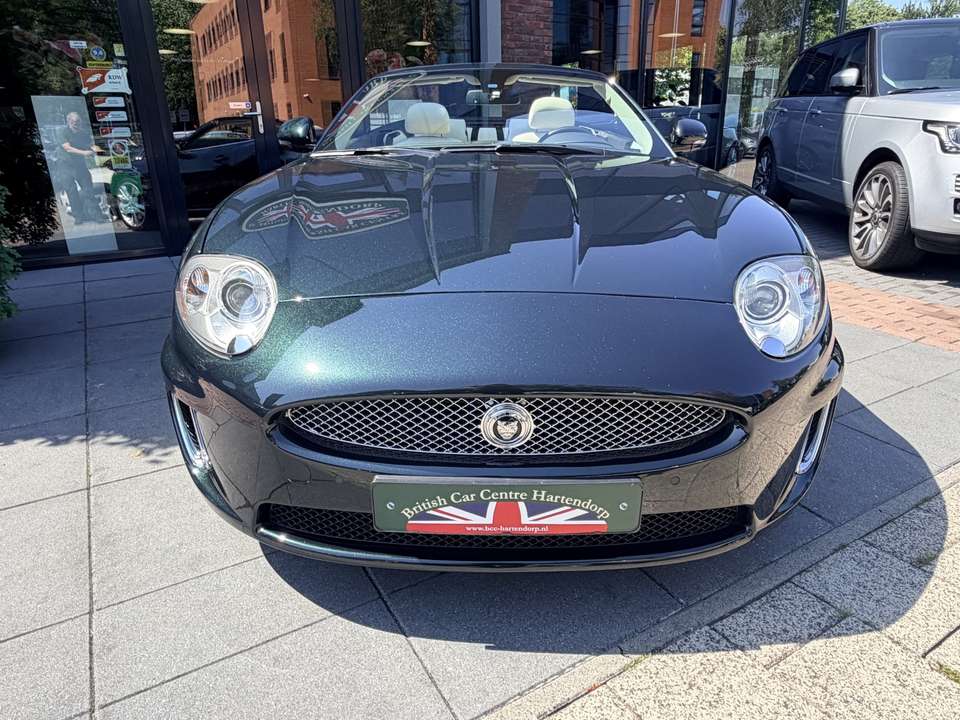 Jaguar XK - Imagem 13