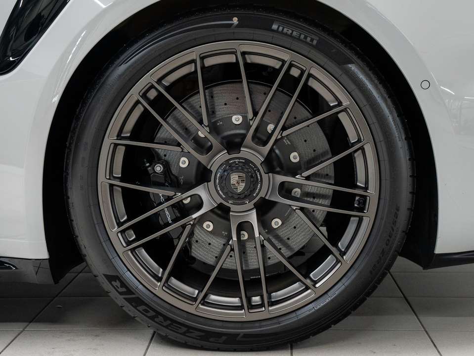 Porsche 992 - Imagem 10