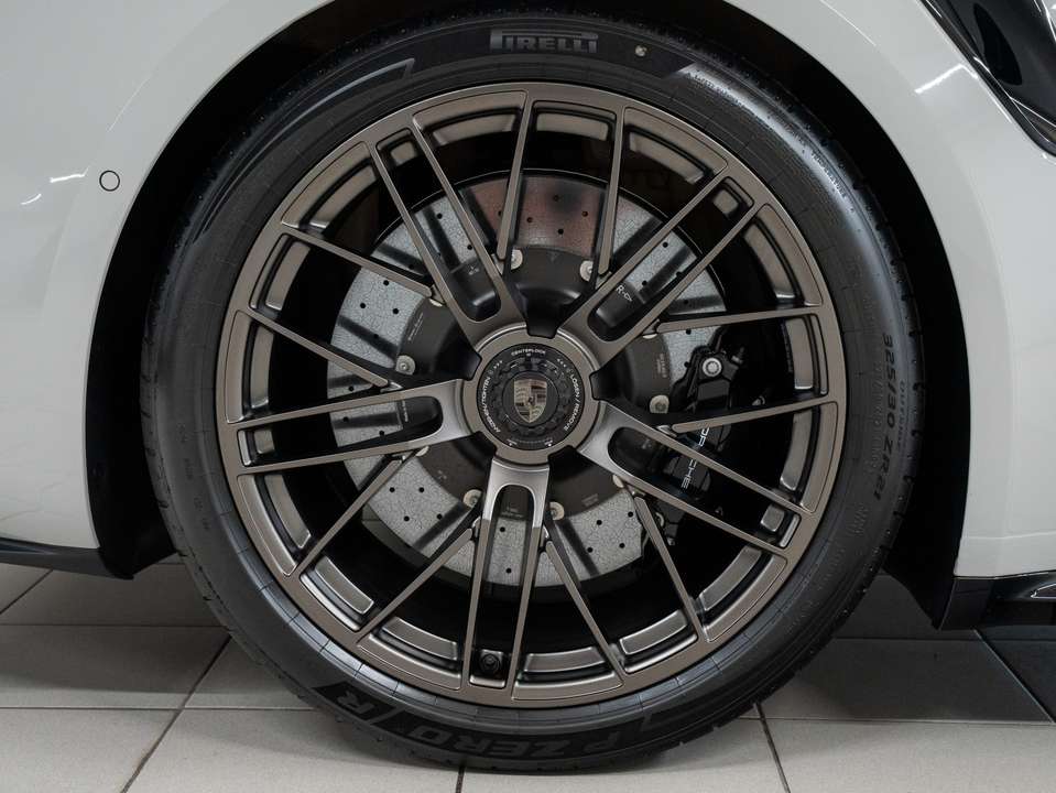 Porsche 992 - Imagem 12