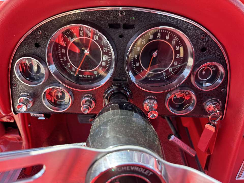 Corvette C2 - Imagem 14