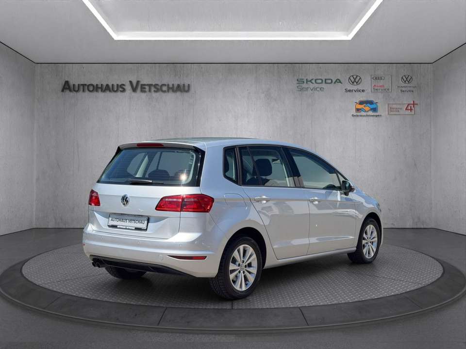 Volkswagen Golf Sportsvan - Imagem 8