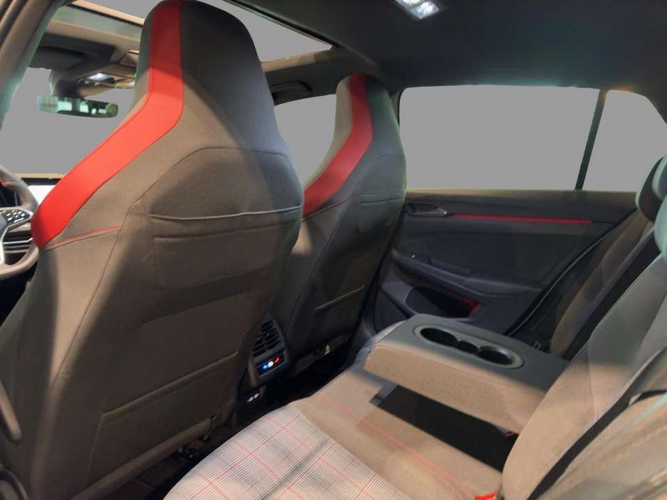 Volkswagen Golf GTI - Imagem 8