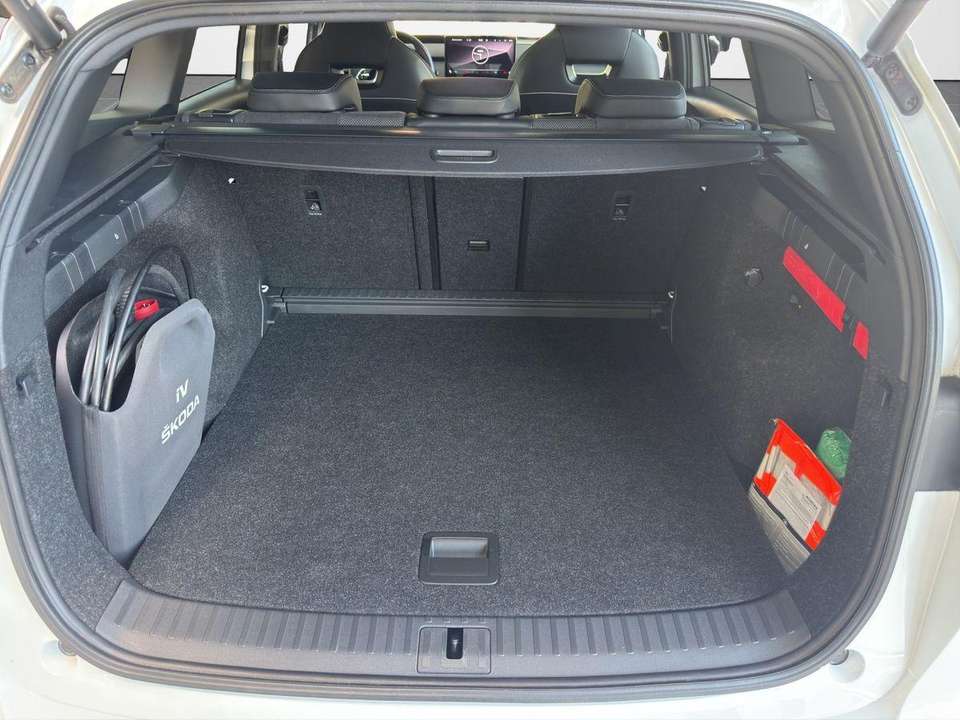 Skoda Enyaq - Imagem 9