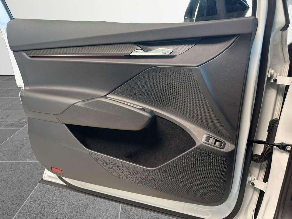 Skoda Enyaq - Imagem 14