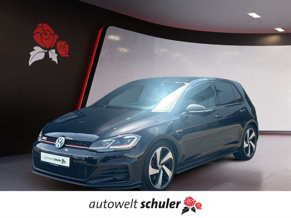 Volkswagen Golf GTI - Imagem 1