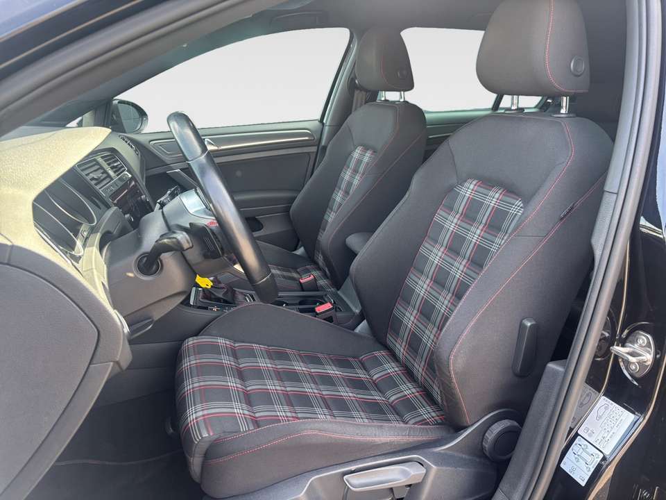 Volkswagen Golf GTI - Imagem 8