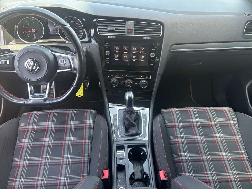 Volkswagen Golf GTI - Imagem 10
