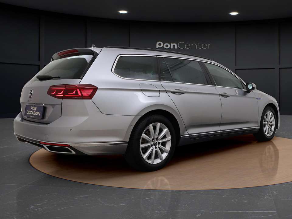 Volkswagen Passat Variant - Imagem 5