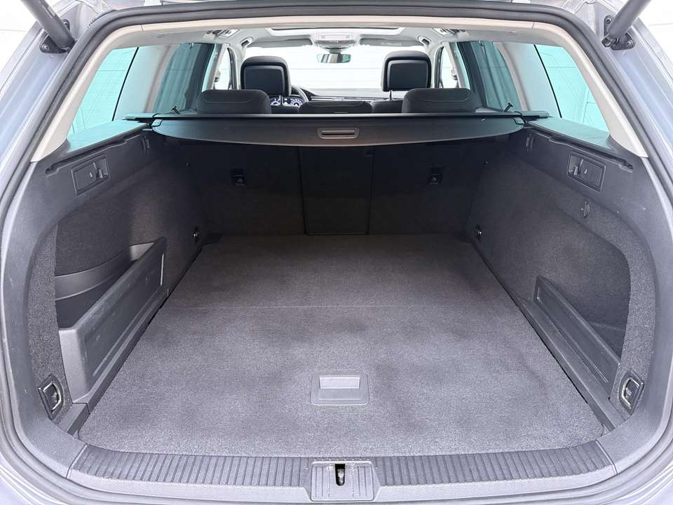 Volkswagen Passat Variant - Imagem 8