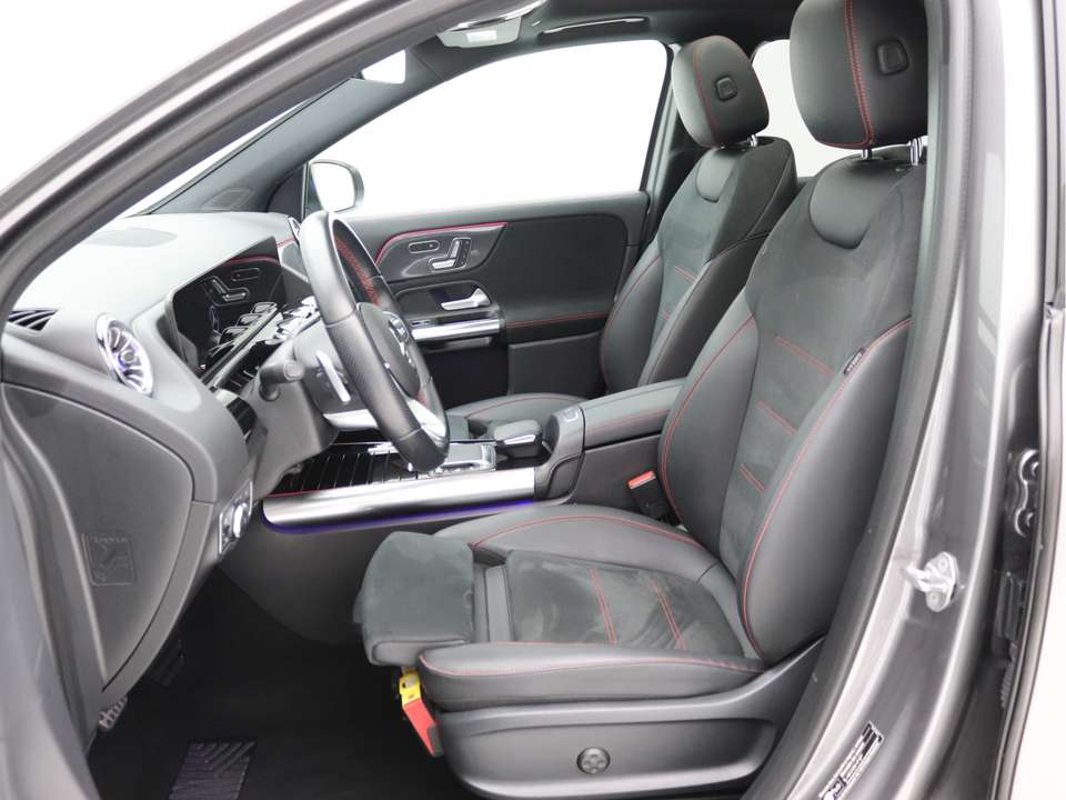 Mercedes-Benz GLA 200 - Imagem 10
