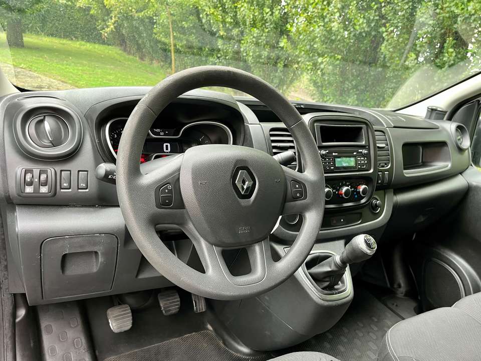 Renault Trafic - Imagem 2