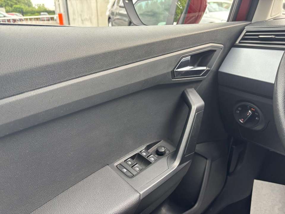 SEAT Arona - Imagem 8