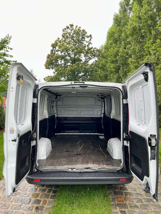 Renault Trafic - Imagem 8