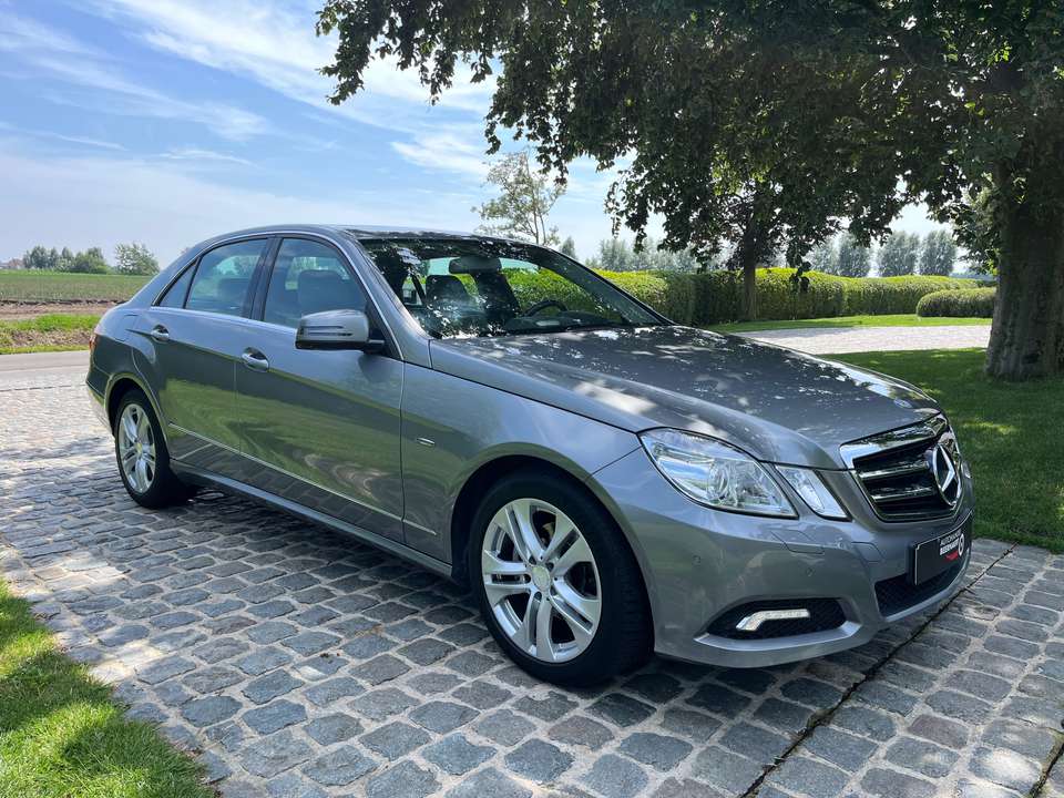 Mercedes-Benz E 200 - Imagem 4