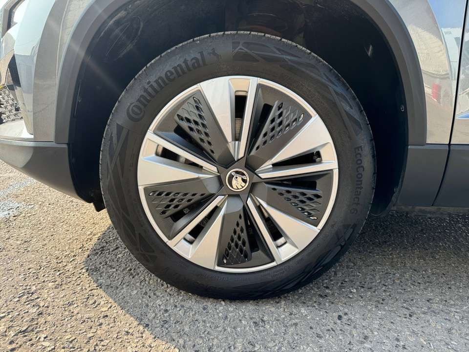 Skoda Karoq - Imagem 16