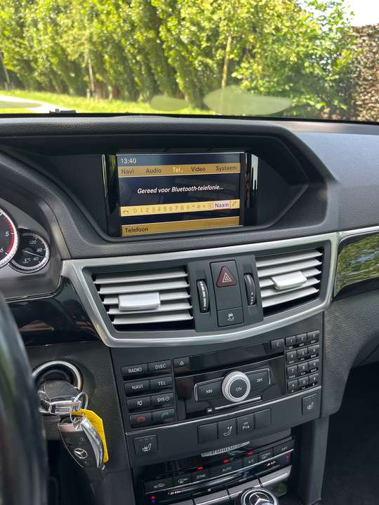 Mercedes-Benz E 200 - Imagem 20
