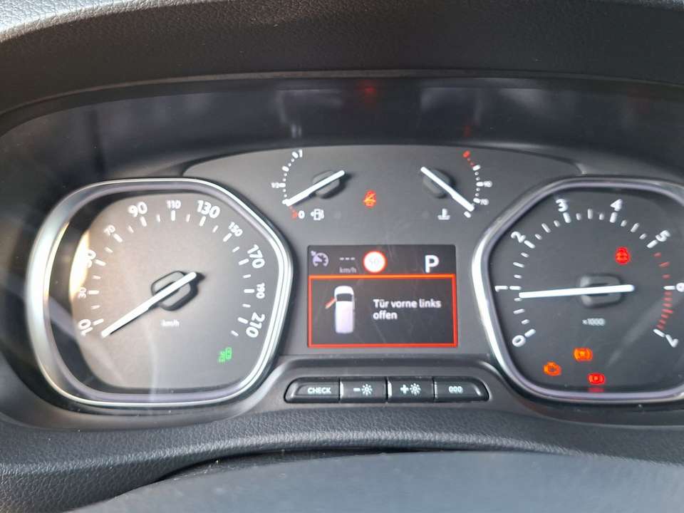 Opel Zafira Life - Imagem 11