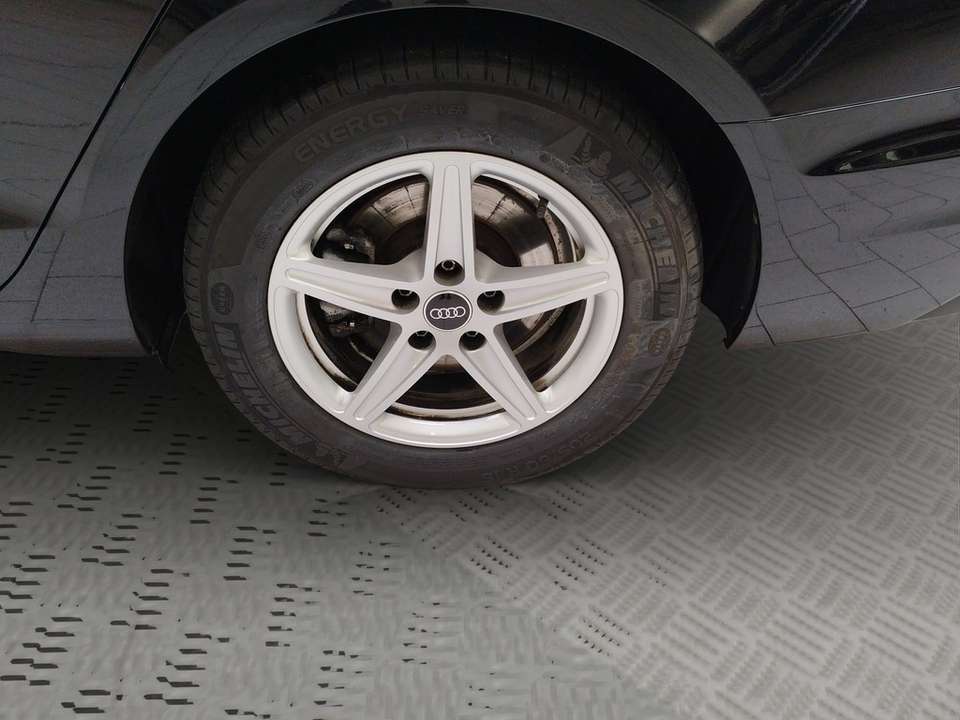 Audi A4 - Imagem 3
