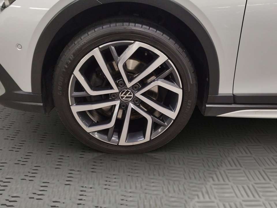Volkswagen Golf - Imagem 3
