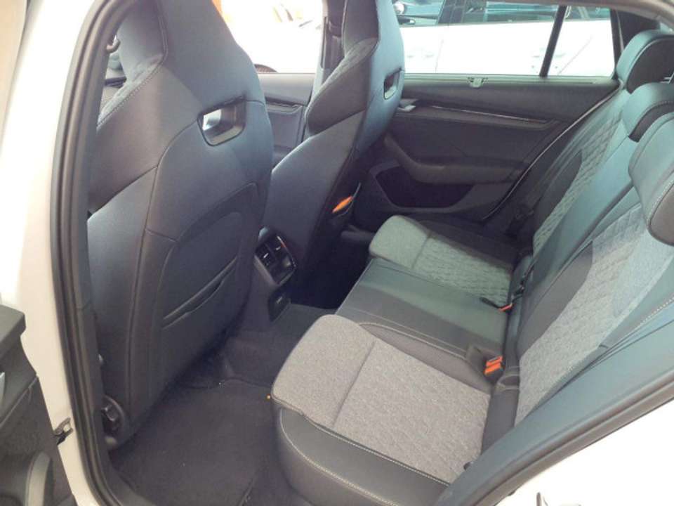 Skoda Octavia - Imagem 5